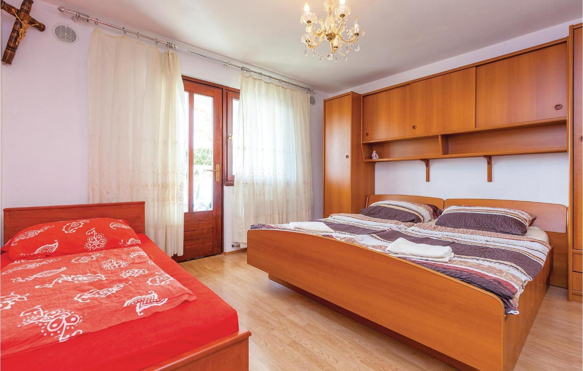 Stunning Apartment In Crikvenica With Wifi Exteriör bild
