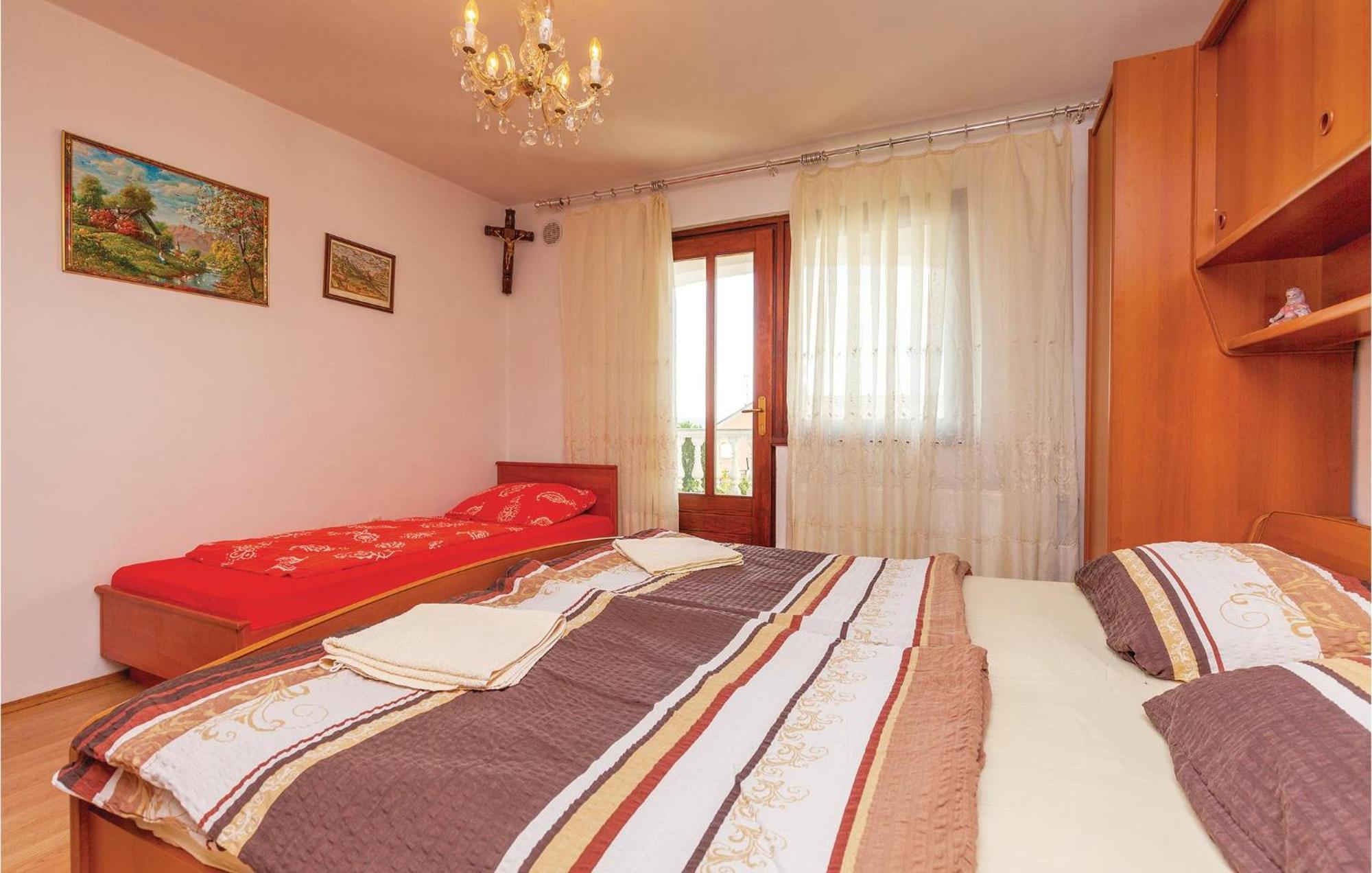 Stunning Apartment In Crikvenica With Wifi Exteriör bild