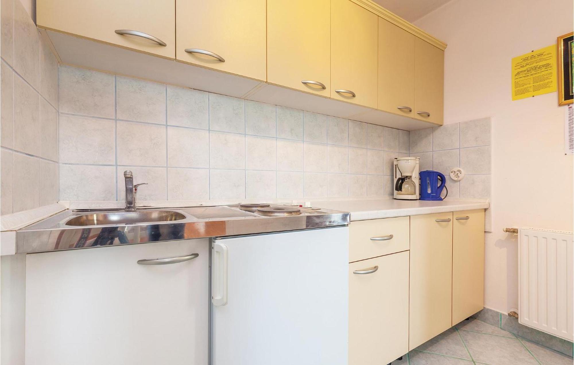 Stunning Apartment In Crikvenica With Wifi Exteriör bild