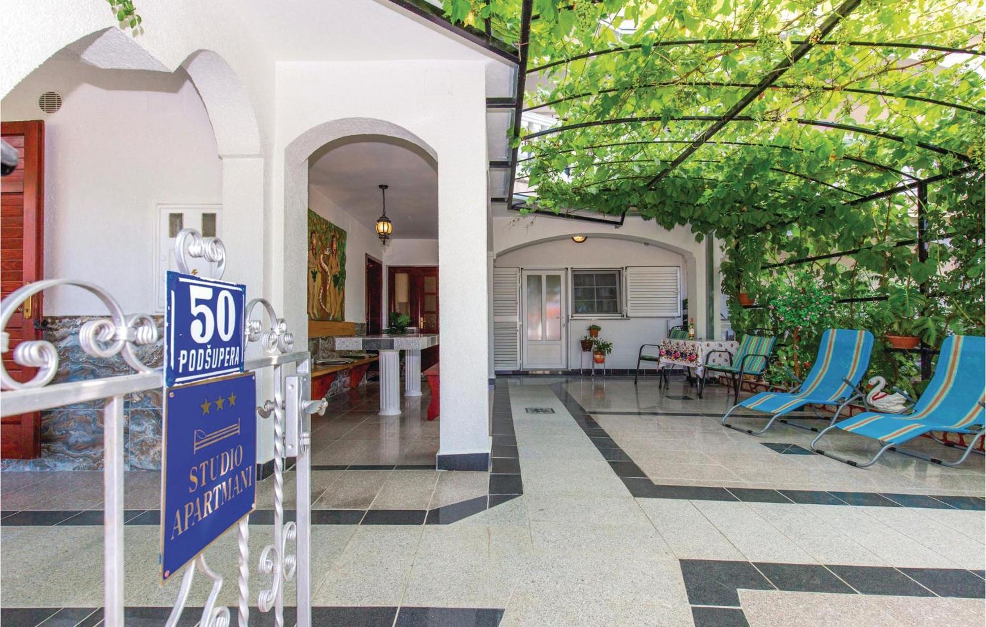 Stunning Apartment In Crikvenica With Wifi Exteriör bild