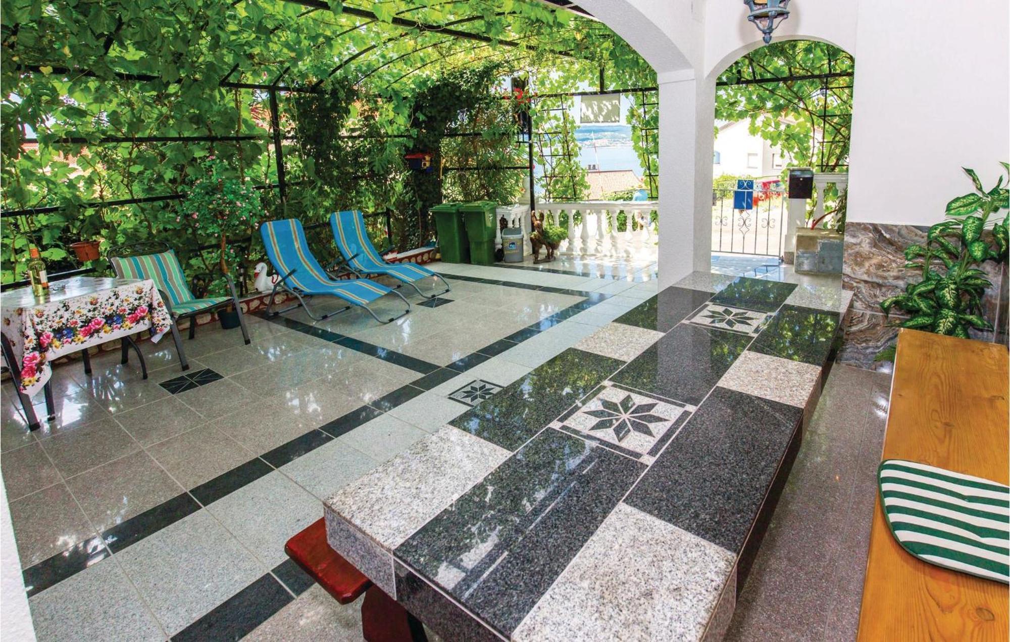 Stunning Apartment In Crikvenica With Wifi Exteriör bild